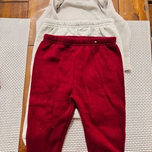 3- Piece Set Gray Joggers And Shirt. Maroon Joggers